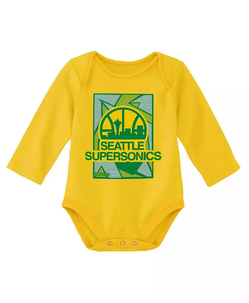 商品Mitchell & Ness|Infant Boys and Girls Green, Gold Seattle SuperSonics Hardwood Classics Bodysuits and Cuffed Knit Hat Set,价格¥306,第2张图片详细描述