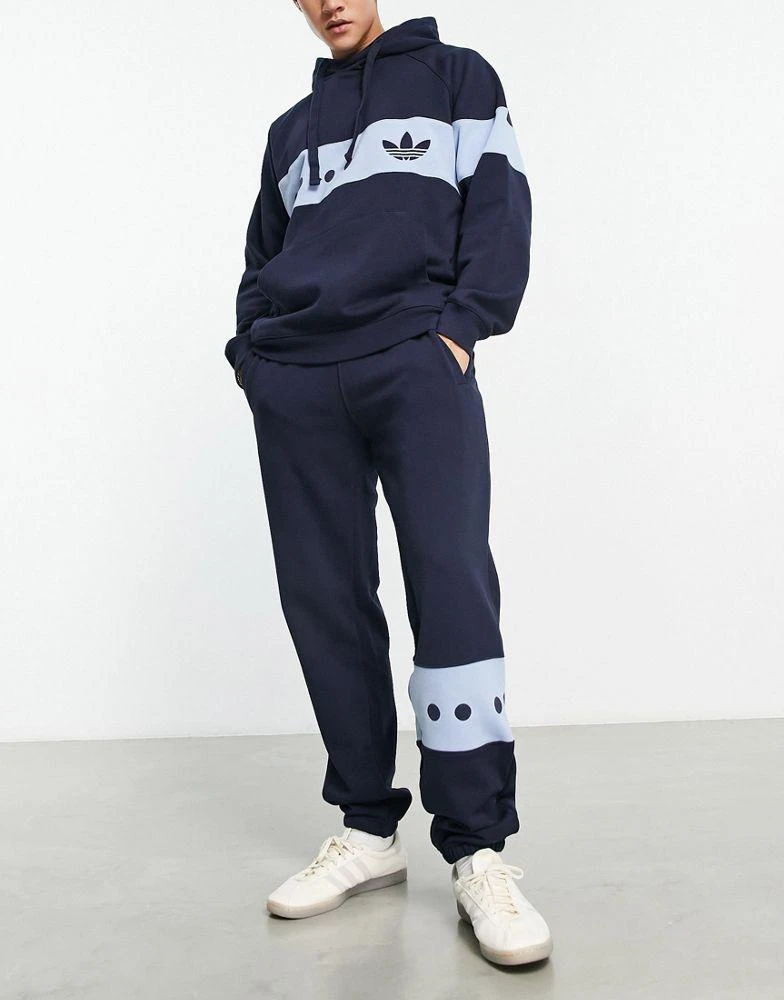 商品Adidas|adidas Originals city joggers in navy,价格¥619,第4张图片详细描述