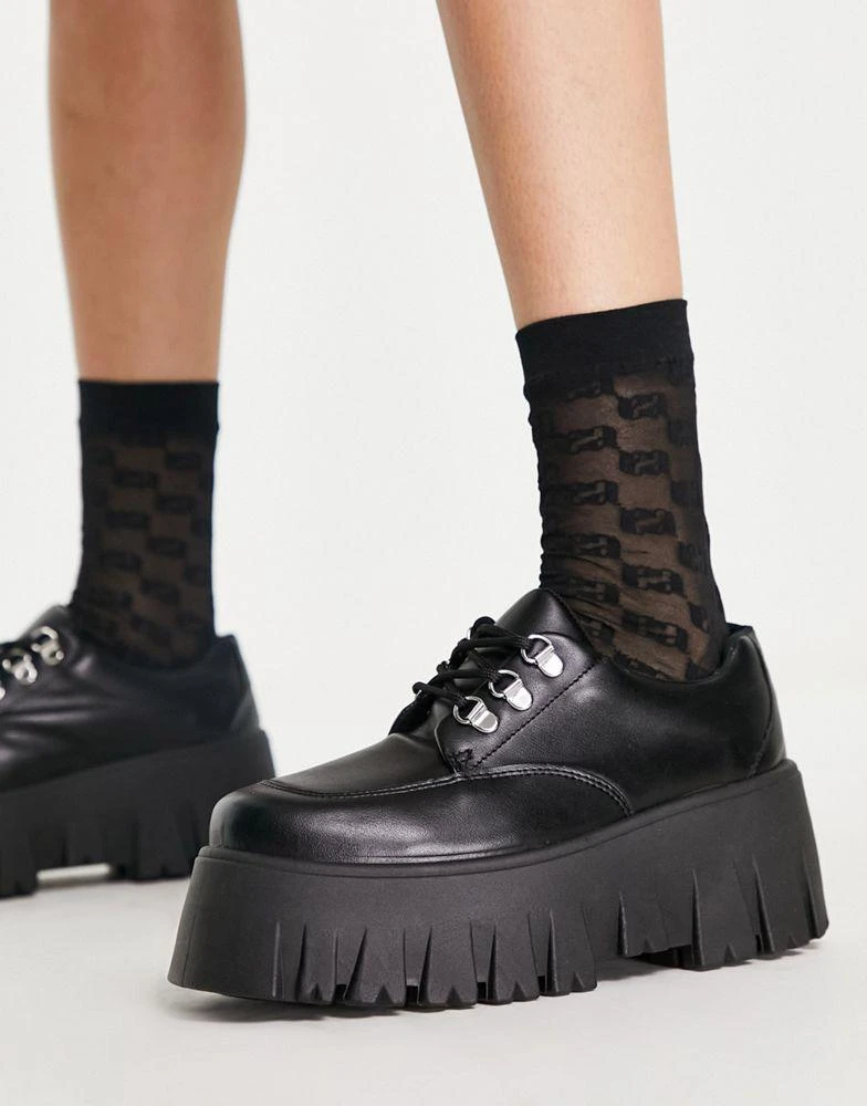 商品ASOS|ASOS DESIGN Meteor chunky lace up flat shoes in black,价格¥205,第3张图片详细描述