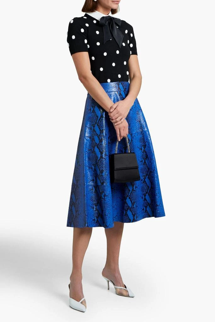 商品Alice + Olivia|Sosie snake-effect leather midi skirt,价格¥4462,第4张图片详细描述