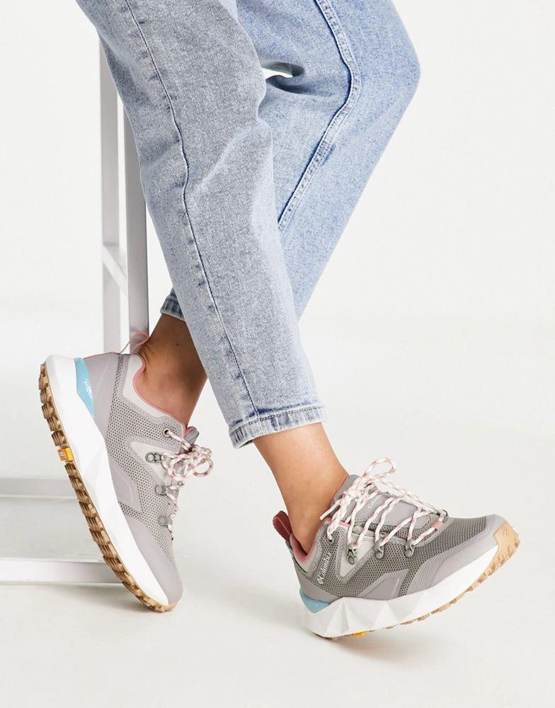 商品Columbia|Columbia Facet 60 Low Outdry trainers in grey,价格¥1112,第3张图片详细描述
