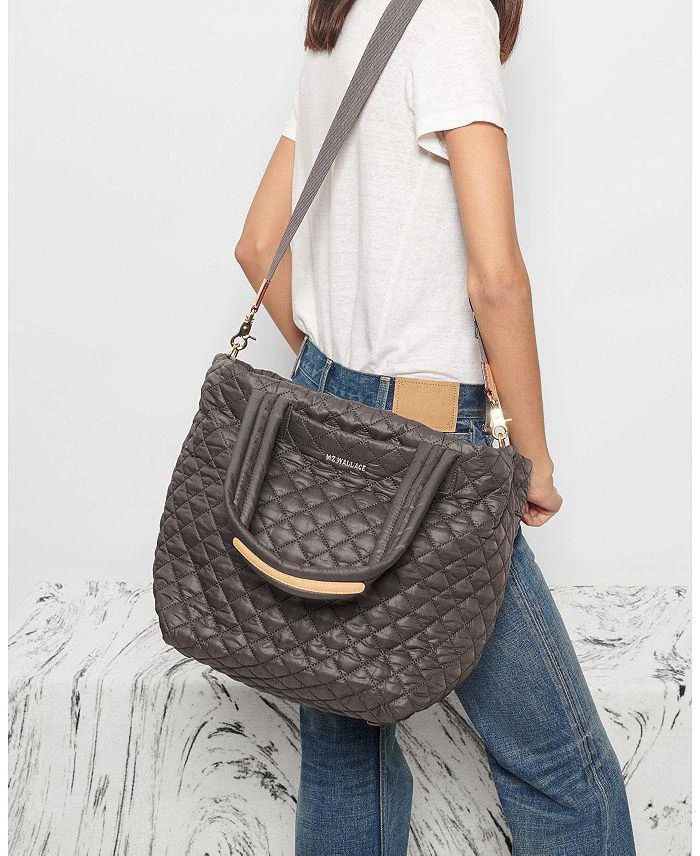 商品MZ Wallace|Medium Metro Tote Deluxe,价格¥2012,第5张图片详细描述