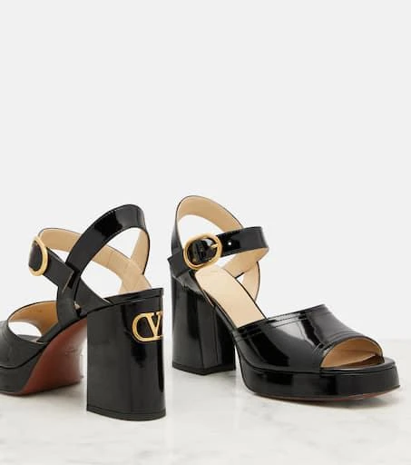 商品Valentino|Fawcette VLogo Signature 100皮革防水台凉鞋,价格¥9956,第5张图片详细描述