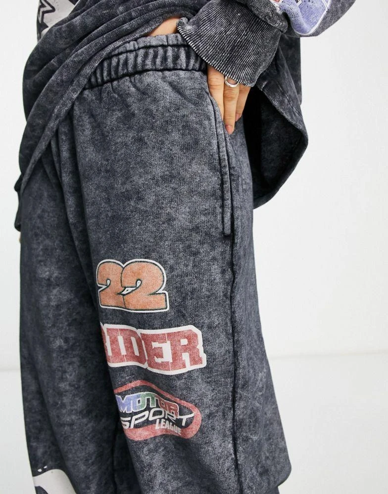 商品ASOS|ASOS DESIGN motocross graphic jogger co-ord in washed grey,价格¥202,第4张图片详细描述