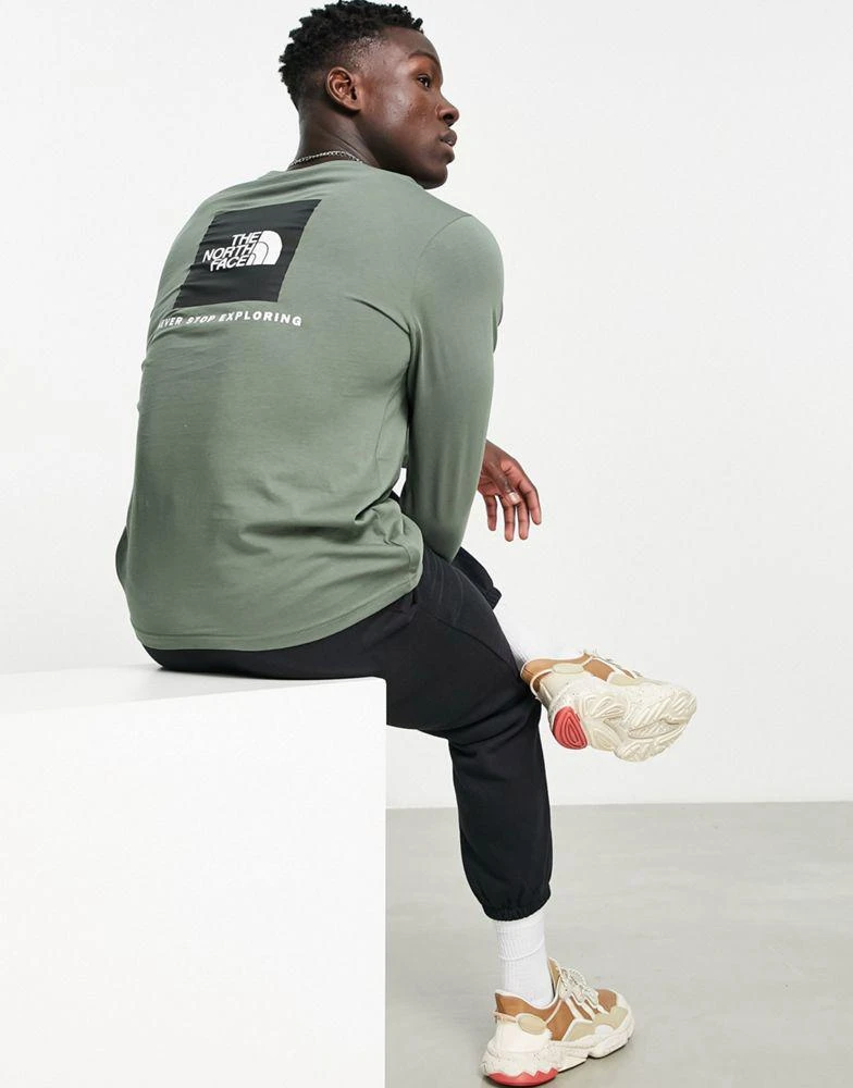 商品The North Face|The North Face Redbox back print long sleeve t-shirt in khaki,价格¥242,第4张图片详细描述