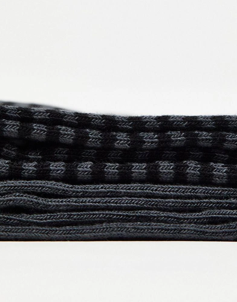 商品ASOS|ASOS DESIGN smart fine rib socks in charcoal stripes,价格¥79,第3张图片详细描述