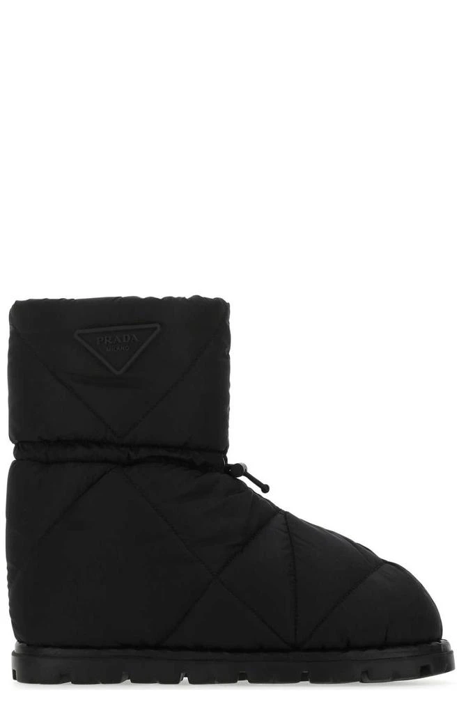 商品Prada|Prada Logo Patch Puffer Boots,价格¥4137,第1张图片