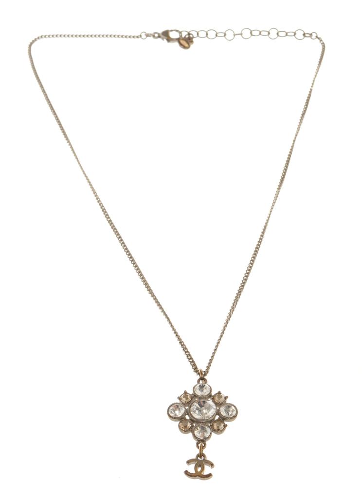 Chanel CC Logo Crystal Cluster Necklace商品第1张图片规格展示