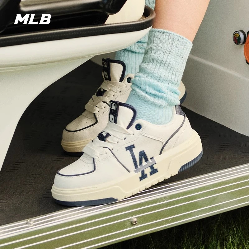 MLB官方男女情侣明星同款暗纹老花休闲低帮板鞋时尚学长鞋秋冬SXCBO 商品