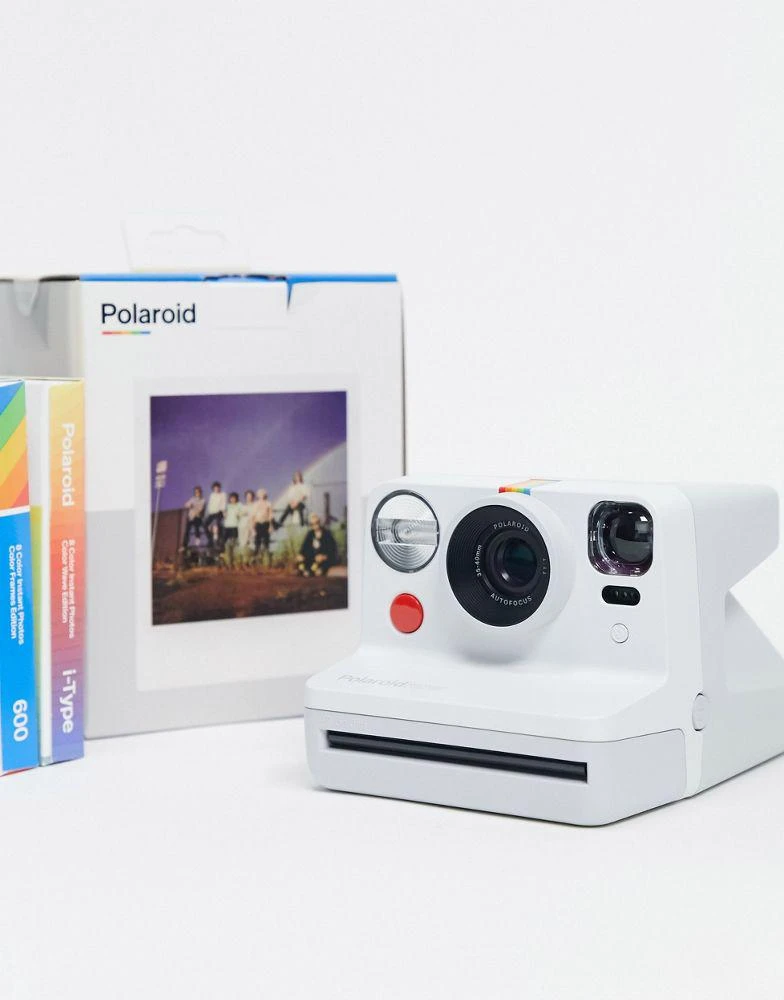 商品Polaroid|Polaroid Now Instant Camera in White,价格¥1166,第3张图片详细描述