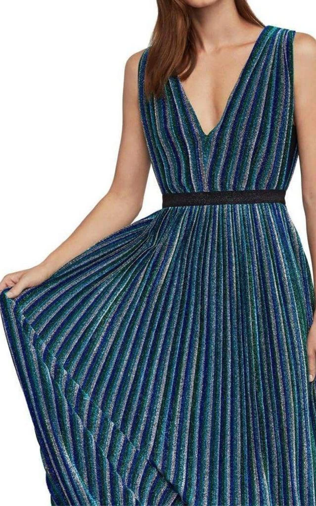 商品BCBG|Metallic Pleated Gown,价格¥2166,第4张图片详细描述