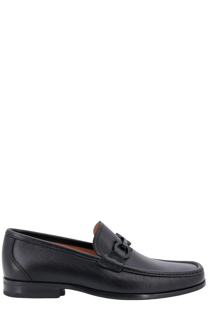 商品Salvatore Ferragamo|Ferragamo Gancini Slip-On Loafers,价格¥3032,第1张图片