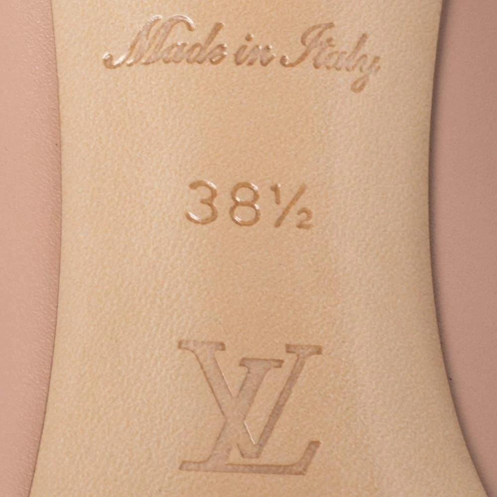 Louis Vuitton Nude Pink Leather Merry Go Round Metal Cap Pointed-Toe Pumps Size 38.5 商品