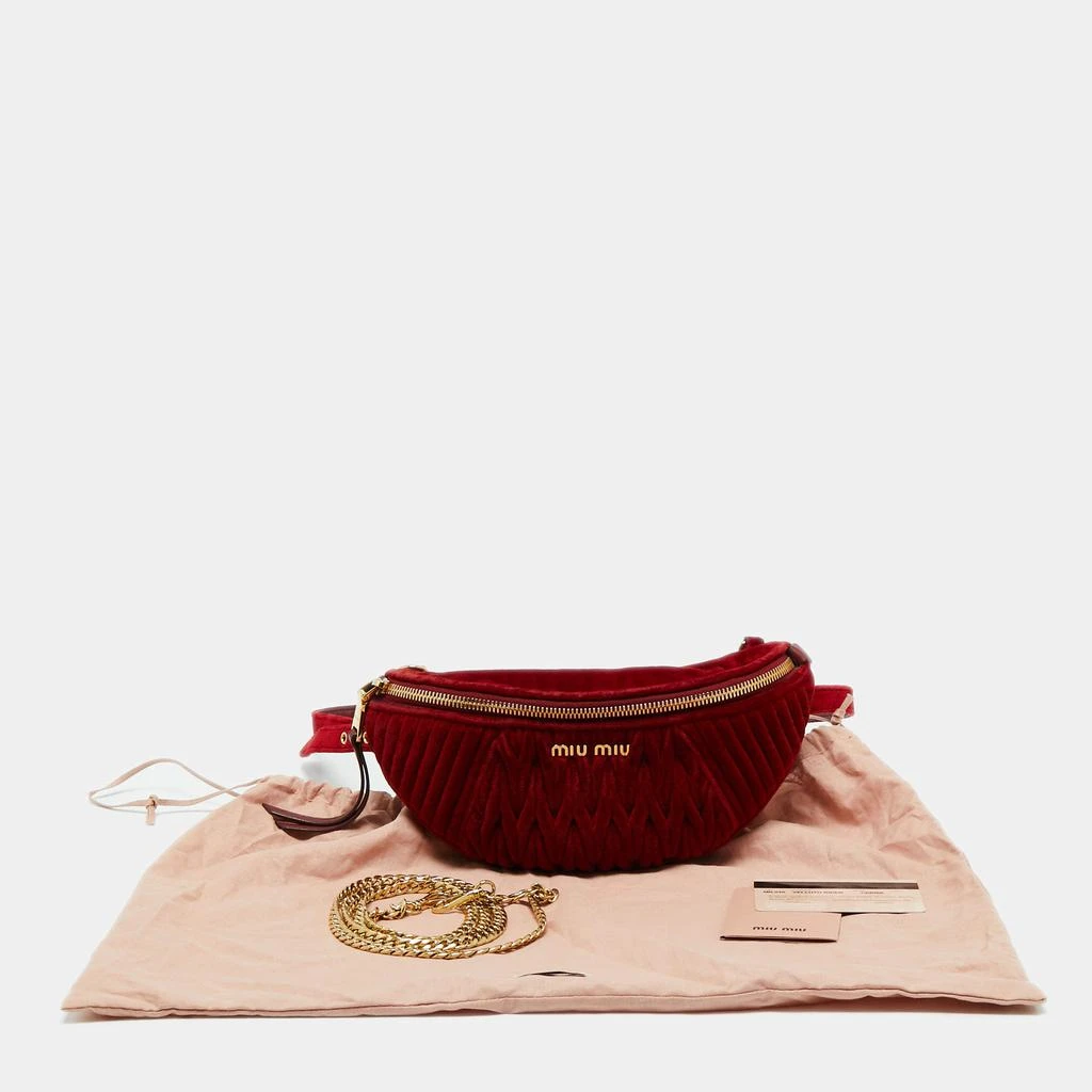 Miu Miu Red Matelassé Velvet Belt Bag 商品