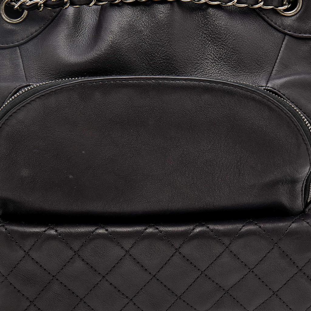 商品[二手商品] Chanel|Chanel Black Quilted Leather Small Drawstring CC Flap Backpack,价格¥18299,第7张图片详细描述