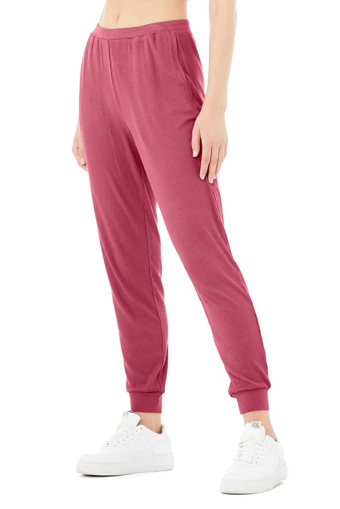商品Alo|High-Waist Ribbed Whisper Pant - Raspberry Sorbet,价格¥626,第3张图片详细描述