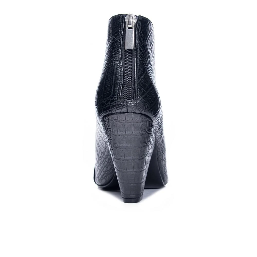 商品Chinese Laundry|Women's Rudie Ankle Bootie,价格¥670,第3张图片详细描述