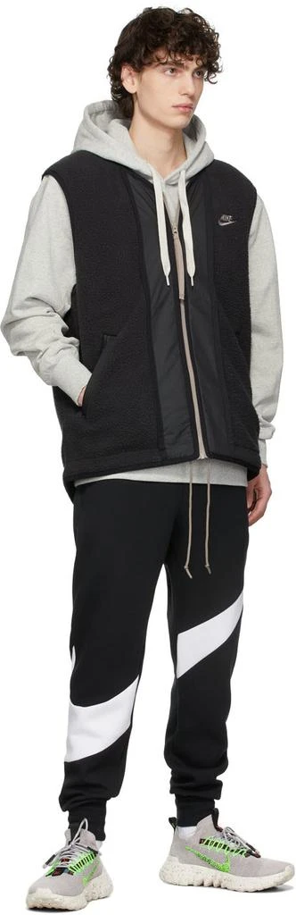 商品NIKE|Grey NSW Classic Fleece Hoodie,价格¥283,第4张图片详细描述