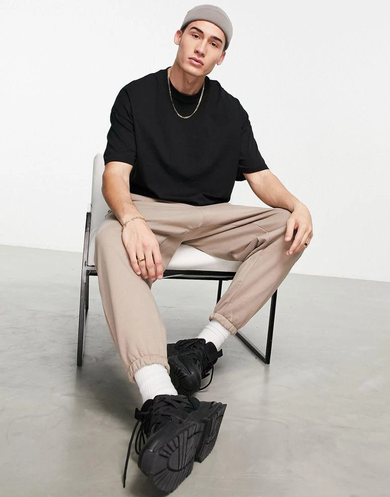 商品ASOS|ASOS DESIGN oversized crew neck t-shirt in black,价格¥59,第3张图片详细描述
