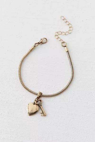 商品Urban Outfitters|Sandra Heart & Key Charm Bracelet,价格¥93,第3张图片详细描述