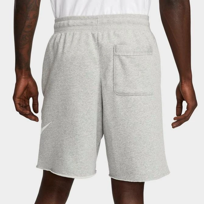Men's Nike Club Alumni Graphic French Terry Shorts 商品