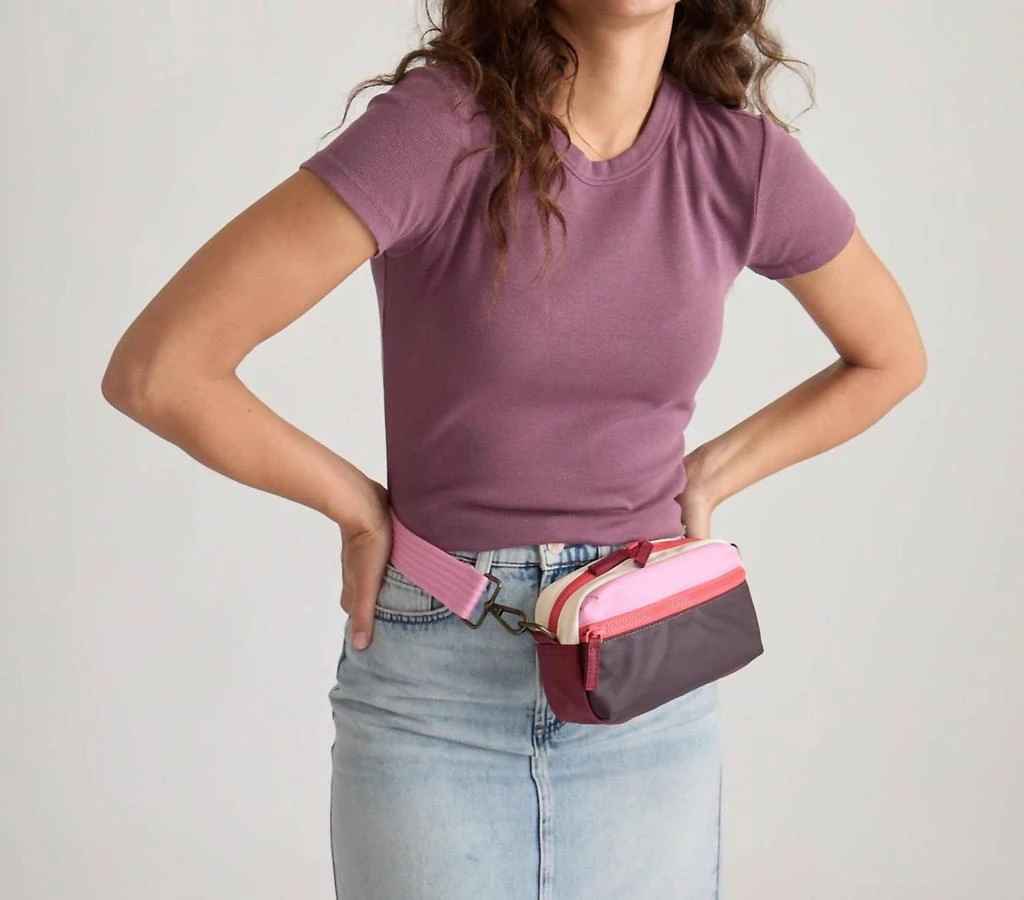 商品Marine Layer|Marine Layer - Fanny Pack Waist Bag,价格¥399,第4张图片详细描述
