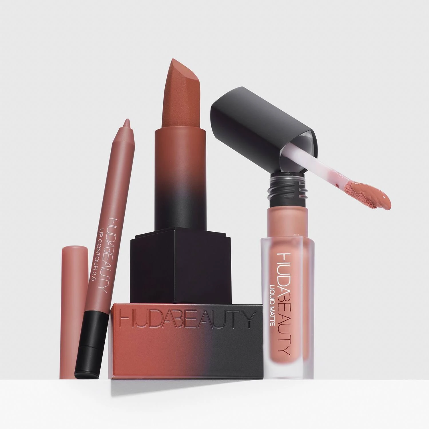 Huda Beauty 唇部彩妆套装 Bombshell 商品