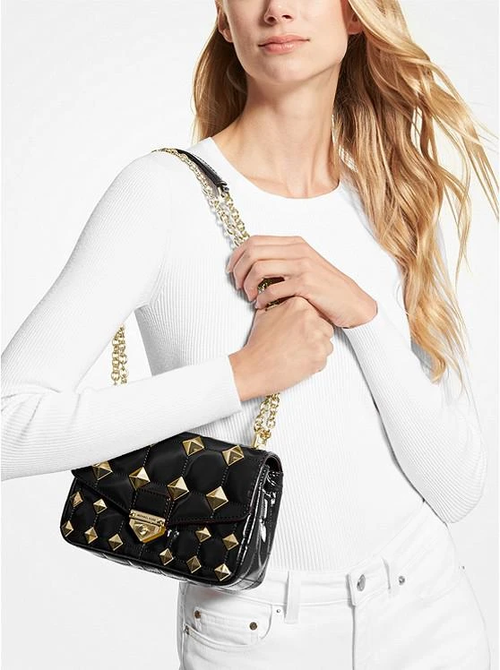 商品Michael Kors|SoHo Small Studded Quilted Patent Leather Shoulder Bag,价格¥1364,第4张图片详细描述