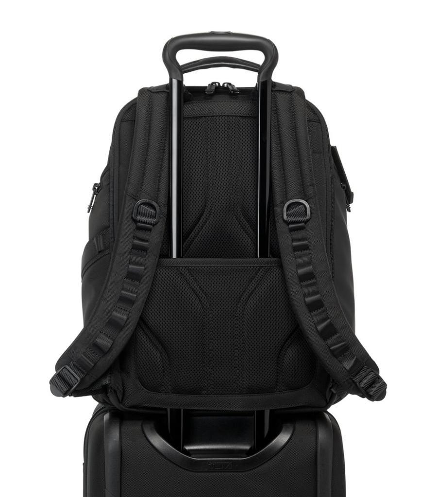 商品Tumi|Alpha Bravo Backpack,价格¥4522,第7张图片详细描述