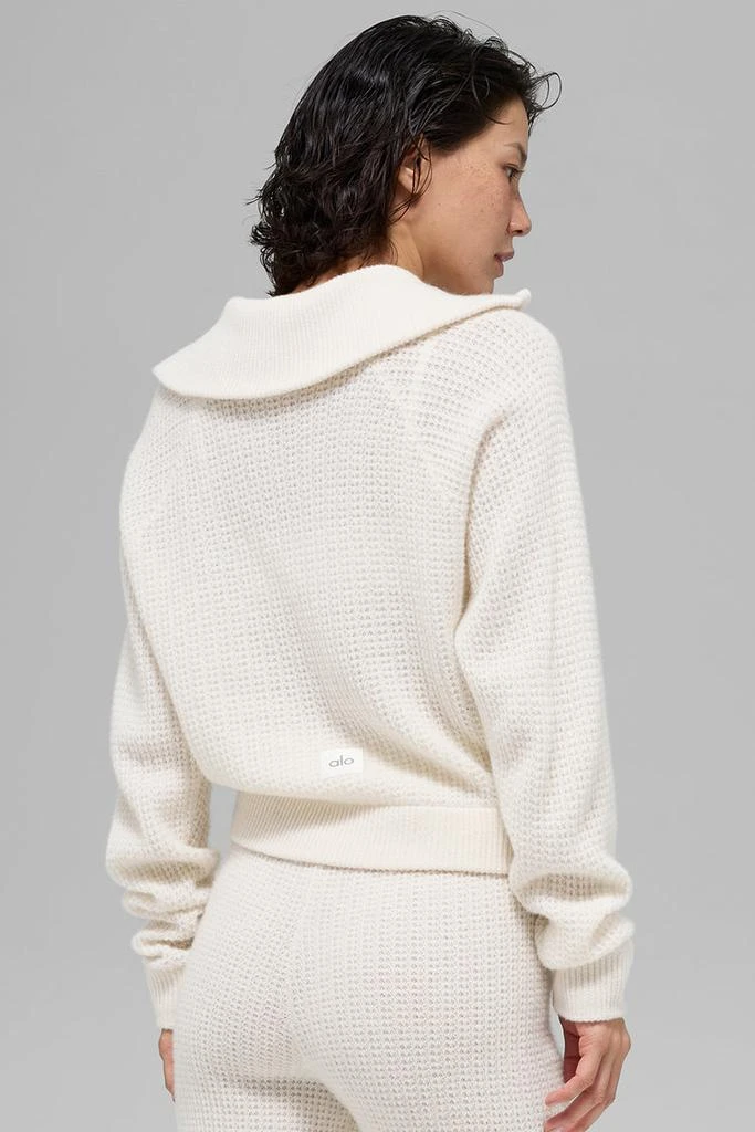 商品Alo|Cashmere Plush Waffle 1/4 Zip Pullover - Celestial Blue Heather,价格¥2576,第3张图片详细描述