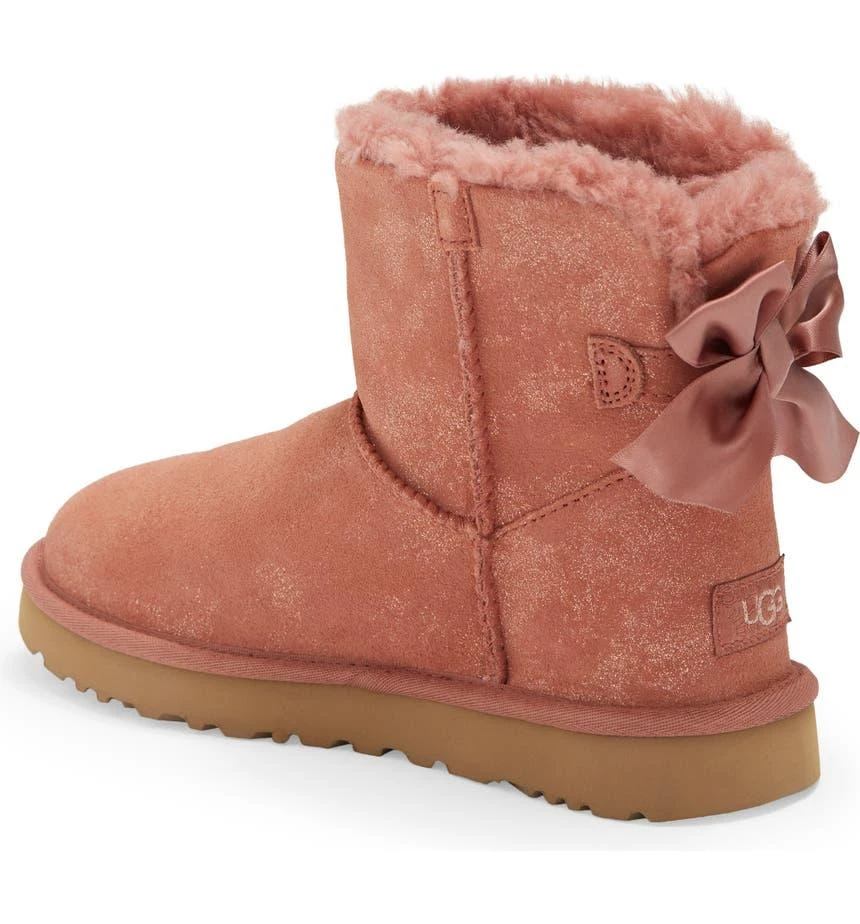 商品UGG|Mini Bailey Bow Glimmer Faux Fur Lined Boot,价格¥974,第2张图片详细描述