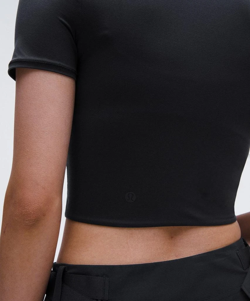 商品Lululemon|Wundermost Ultra-Soft Nulu Crewneck Cropped T-Shirt,价格¥372,第5张图片详细描述