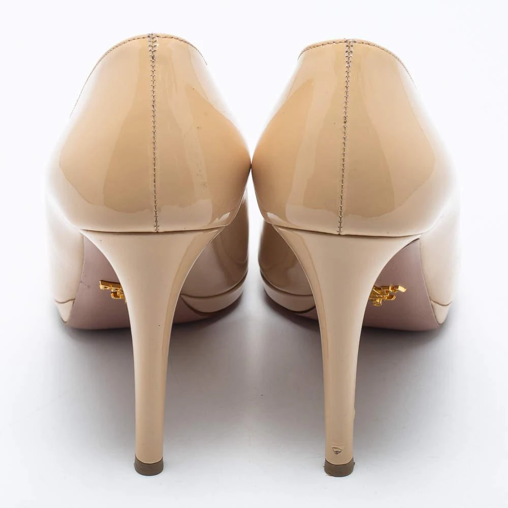 商品[二手商品] Prada|Prada Beige Patent Leather Platform Pumps Size 38,价格¥862,第5张图片详细描述