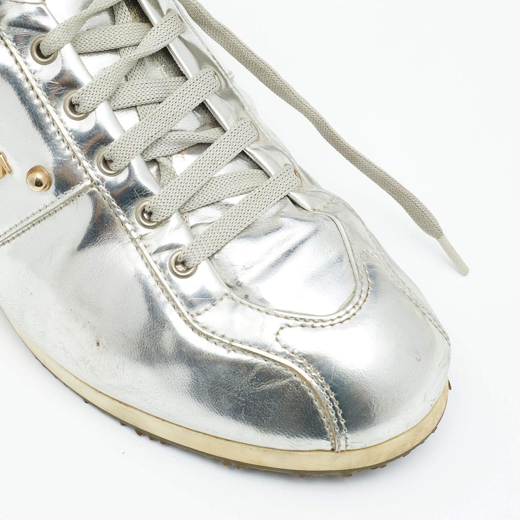 Fendi Metallic Silver Patent Leather Low Top Sneakers Size 38商品第7张图片规格展示