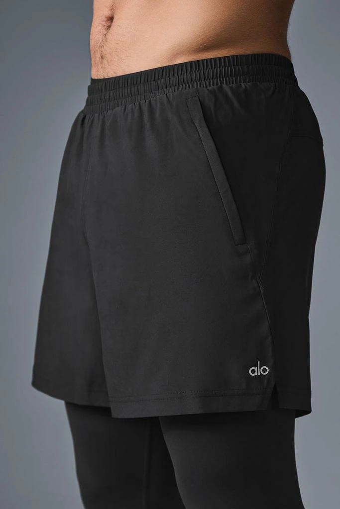 商品Alo|5" Revival 2-in-1 Pant - Anthracite/Black,价格¥904,第2张图片详细描述