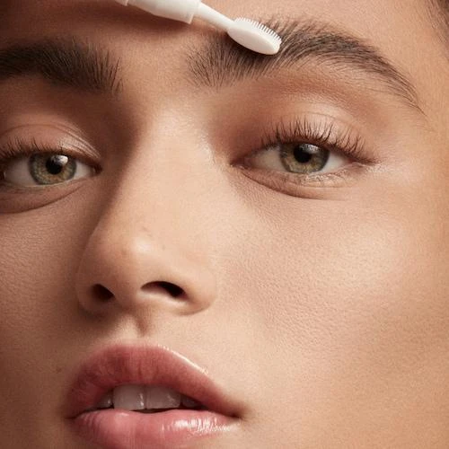 商品Fenty Beauty|Brow MVP Sculpting Wax Pencil & Styler,价格¥78,第3张图片详细描述