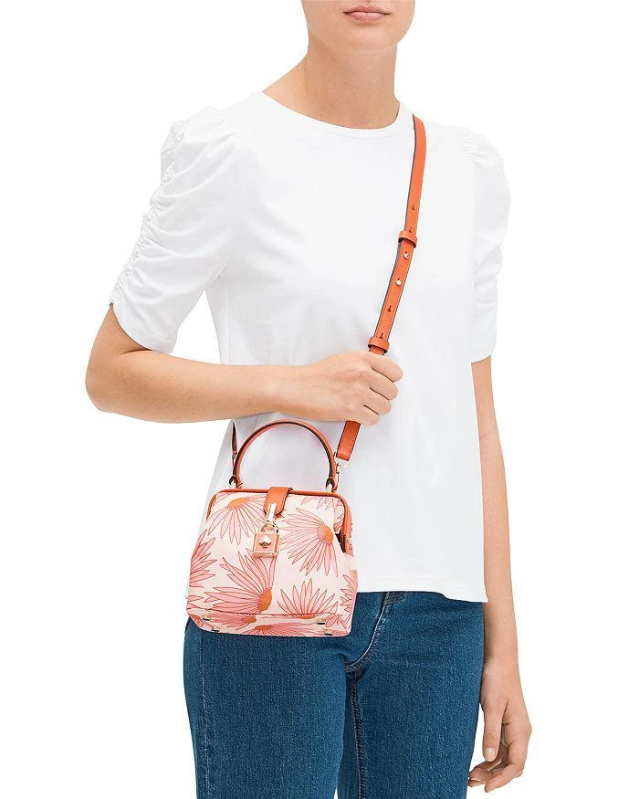 商品Kate Spade|Remedy Small Falling Flower Crossbody Bag,价格¥1007,第2张图片详细描述