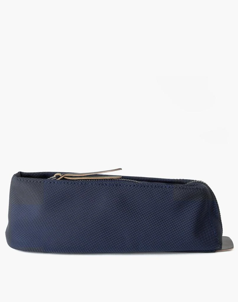 商品Madewell|MAKR Asymmetrical Pencil and Pen Case,价格¥555,第1张图片