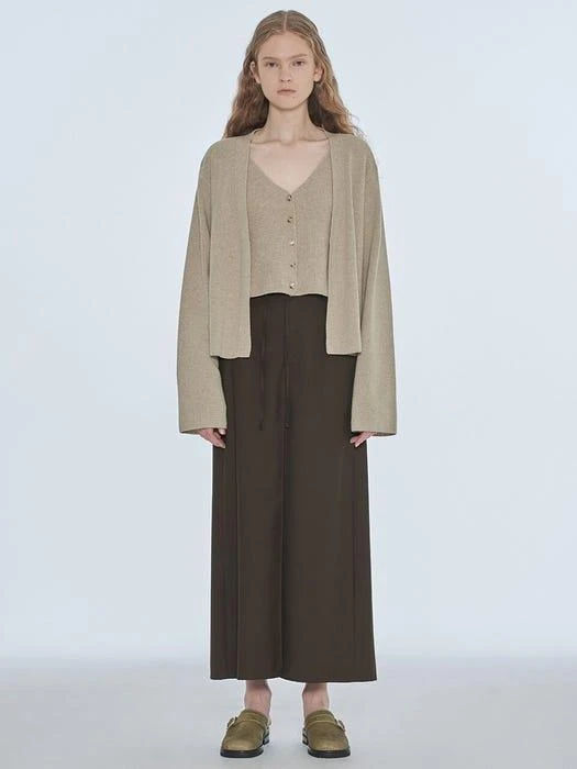 商品DIAGONAL|Vest Layered Knit Top Cardigan (Beige),价格¥933,第4张图片详细描述