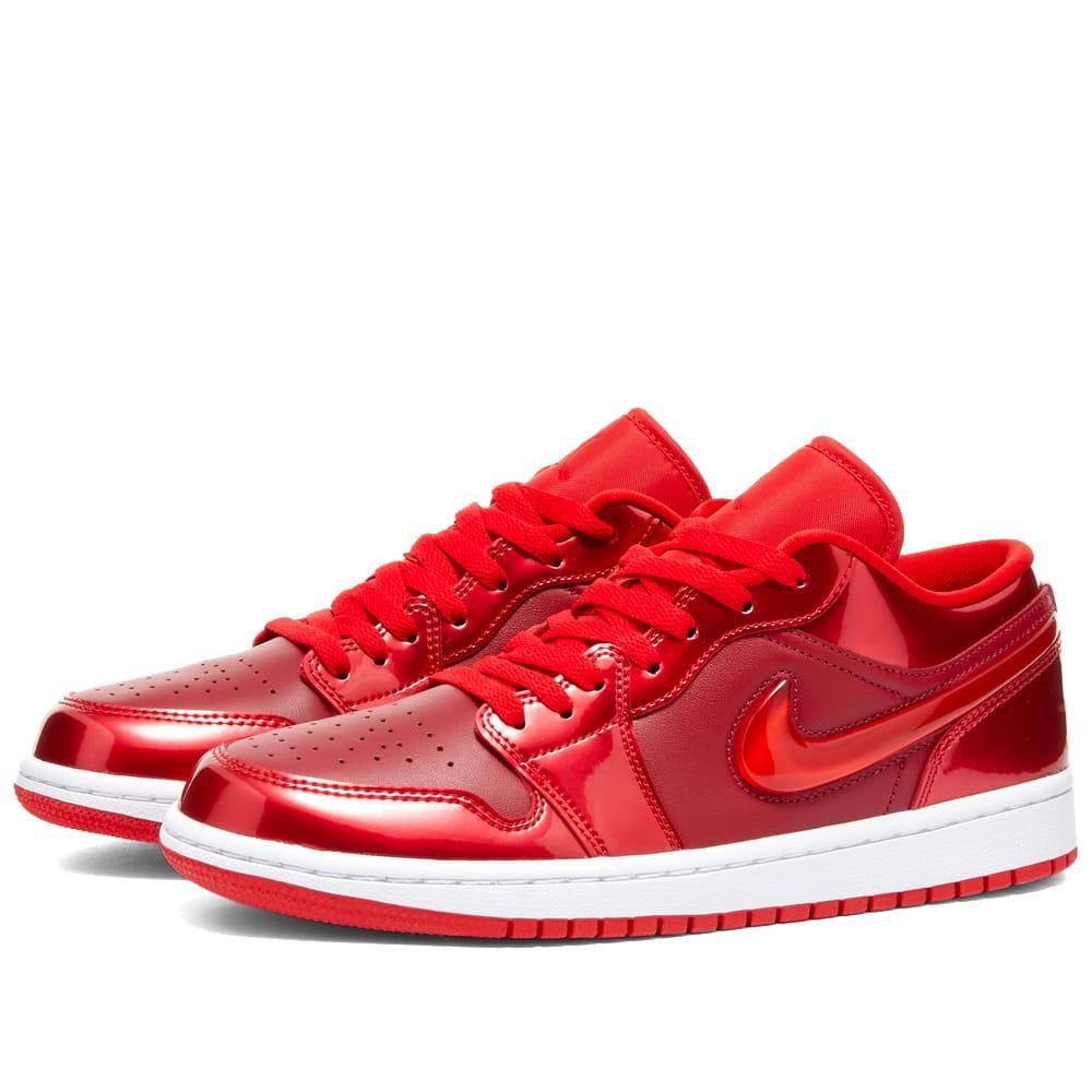 商品Jordan|女款 Air Jordan 1 Low SE 休闲鞋 Pomegranate 红石榴,价格¥983,第1张图片