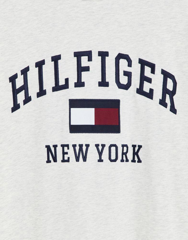 Tommy Hilfiger modern varsity logo cotton t-shirt in stone商品第4张图片规格展示