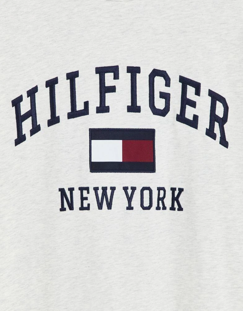 商品Tommy Hilfiger|Tommy Hilfiger modern varsity logo cotton t-shirt in stone,价格¥404,第4张图片详细描述