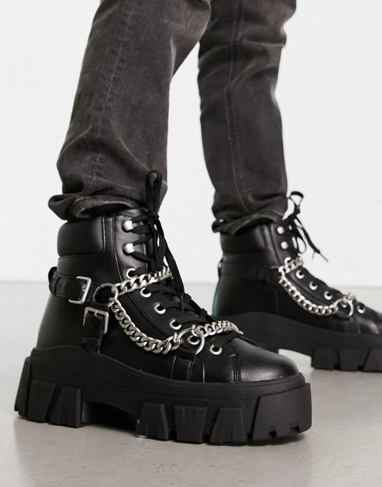 商品ASOS|ASOS DESIGN chunky lace up boot with chain detail,价格¥457,第3张图片详细描述