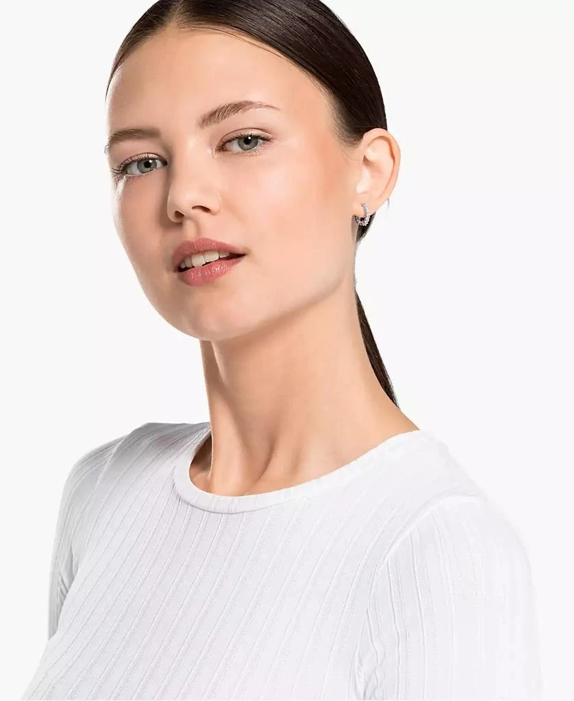 商品Swarovski|Silver-Tone Extra-Small Crystal Hoop Earrings, 0.50",价格¥734,第2张图片详细描述