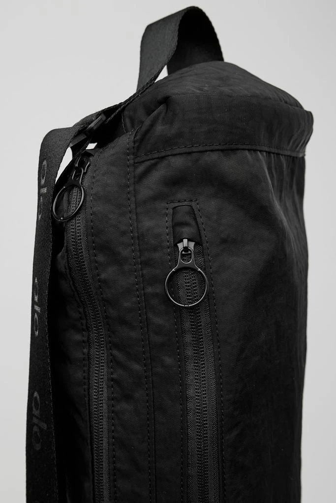 商品Alo|Yoga Mat Bag - Black,价格¥1055,第3张图片详细描述