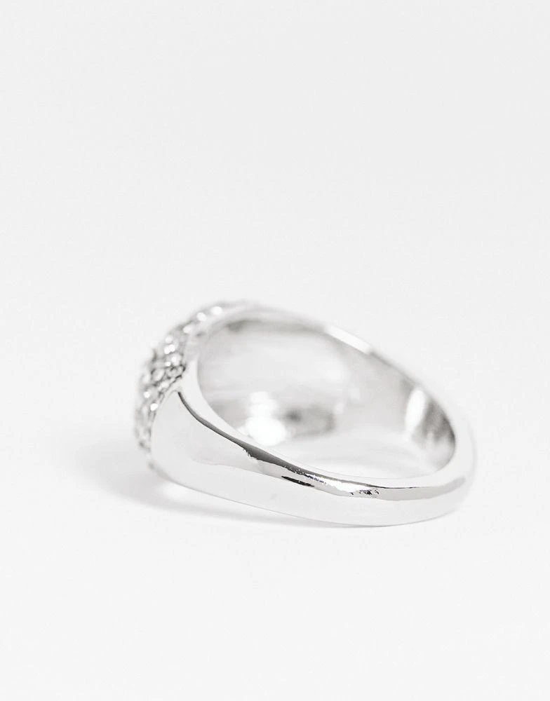 商品Reclaimed Vintage|Reclaimed Vintage inspired unisex y2k sparkly ring in silver,价格¥65,第2张图片详细描述