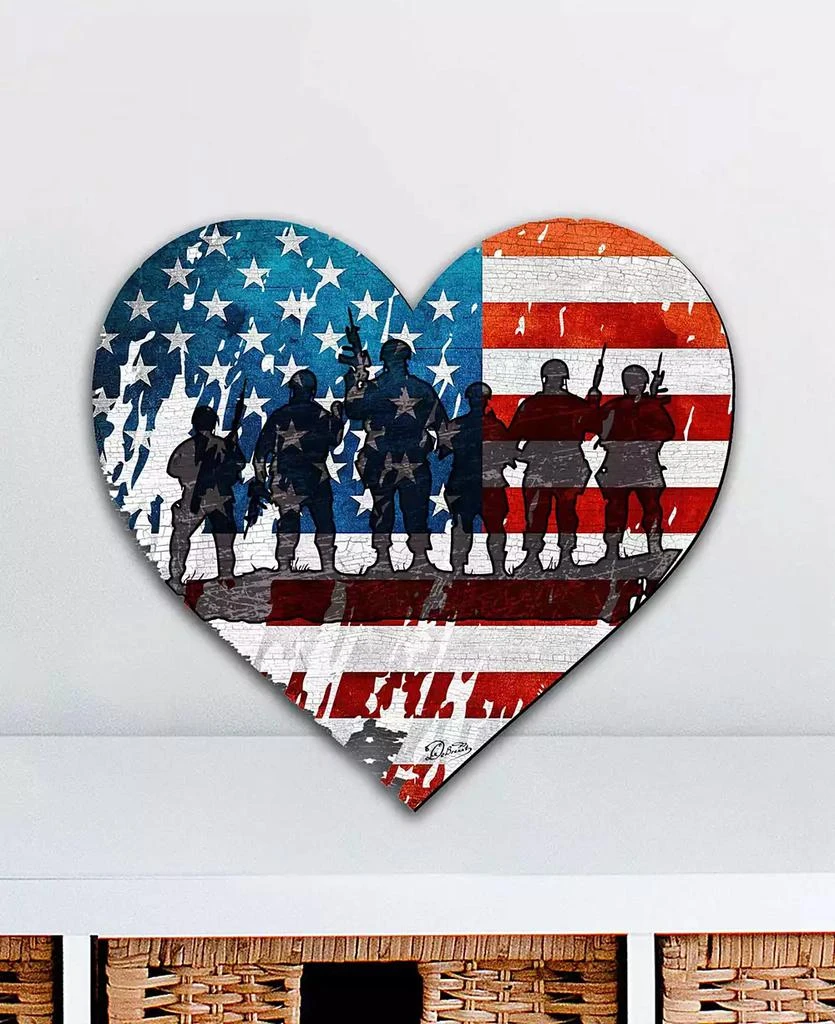 商品Designocracy|USA Military-Inspired Heart Holiday Outdoor Decor Large Ornament,价格¥675,第1张图片