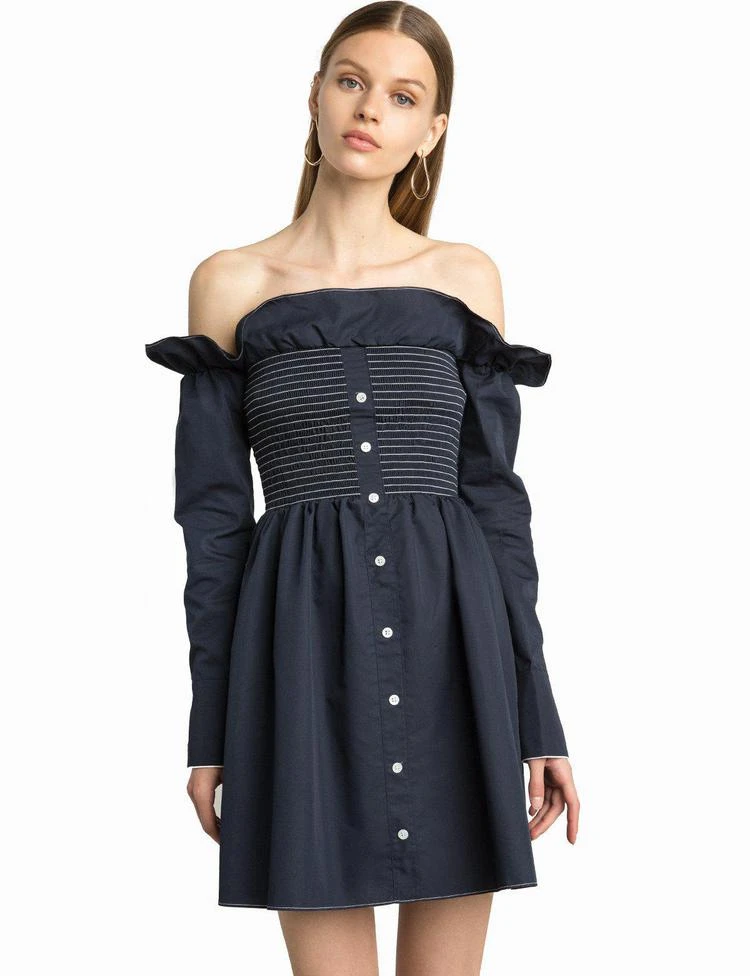 商品Pixie Market|Lana Navy Smocked OTS Dress,价格¥599,第5张图片详细描述