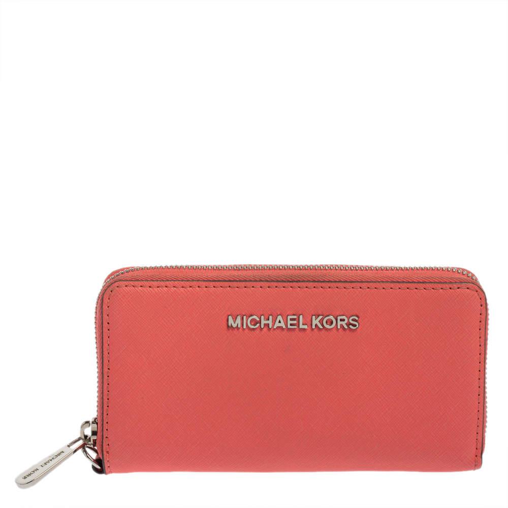 Michael Kors Pink Leather Zip Around Wristlet Wallet商品第1张图片规格展示