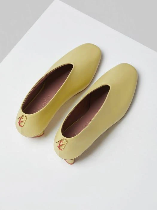 商品ARCHIVEPKE|Epke V-Pumps - Champagne,价格¥1734,第3张图片详细描述